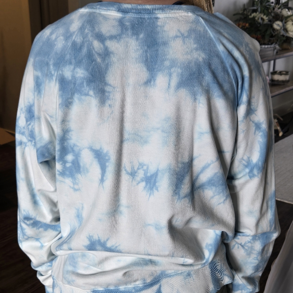 Lucky Brand Girls Large Tie-Dye Sweatshirt